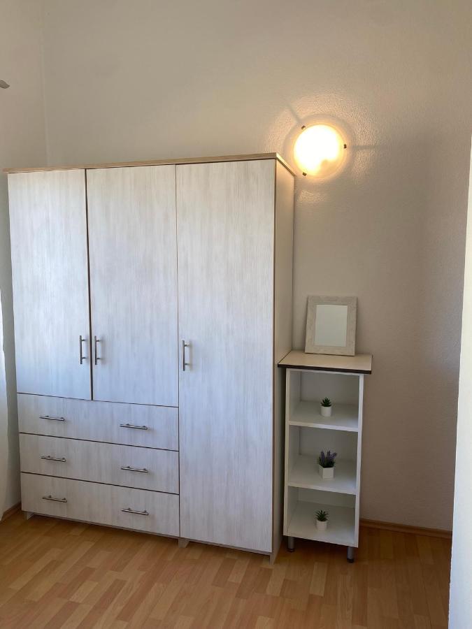 Apartments Lolo Privlaka  Esterno foto
